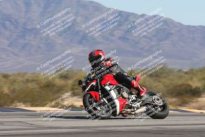 media/Oct-30-2025-Racers Edge (Thu) [[dabbdaf680]]/3-B Group/Session 4 (Turn 9 Side)/